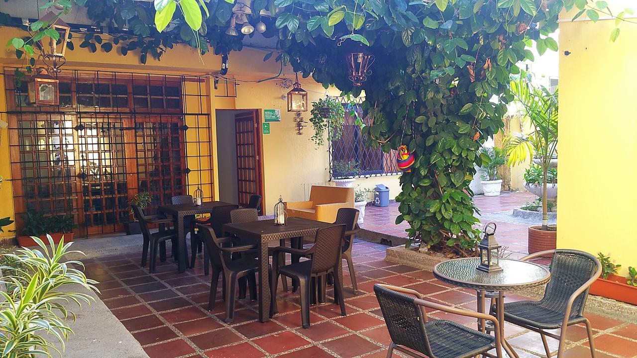 Hotel Costa Bahia Cartagena Bagian luar foto