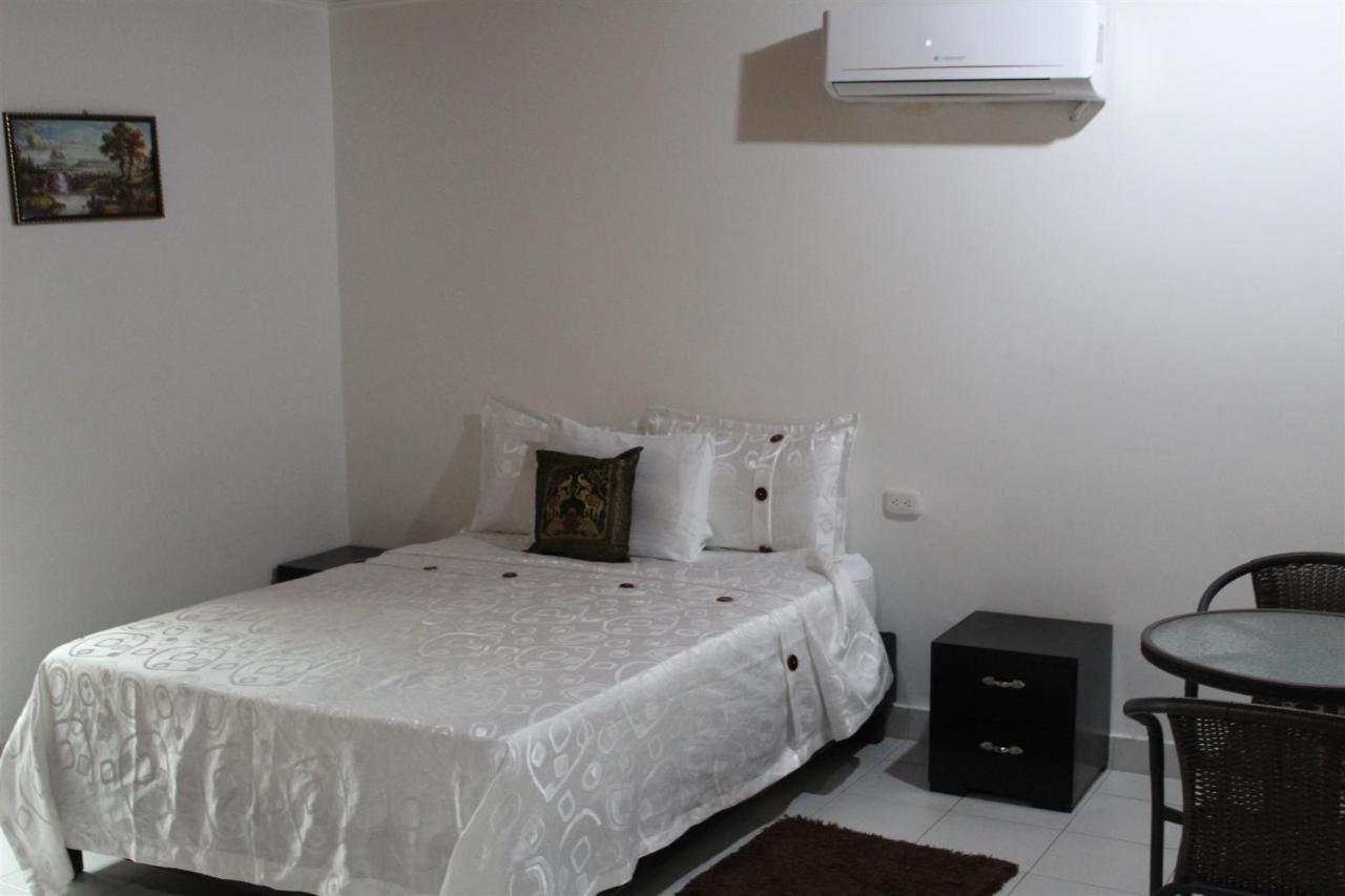 Hotel Costa Bahia Cartagena Bagian luar foto